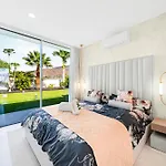 Luxury With Heated Pool & Jacuzzi Near Golf Costa Adeje (Tenerife)