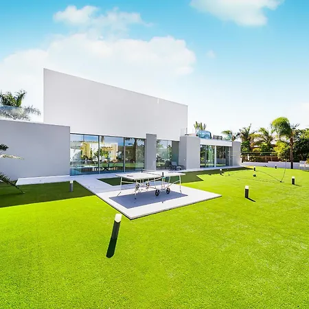 Willa Luxury With Heated Pool&jacuzzi Near Golf