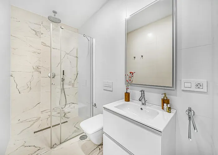 Luxury With Heated Pool & Jacuzzi Near Golf Vila *