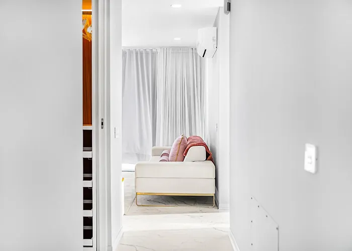 Luxury With Heated Pool & Jacuzzi Near Golf Vila