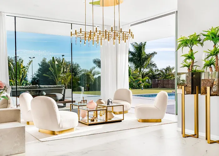 Luxury With Heated Pool & Jacuzzi Near Golf * أذيخي