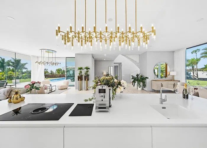 Luxury With Heated Pool & Jacuzzi Near Golf Costa Adeje (Tenerife)