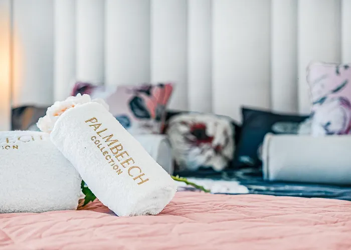 Luxury With Heated Pool & Jacuzzi Near Golf